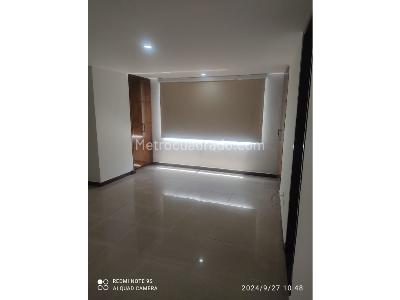 Apartamento de 3 alcobas en venta en La Castellana, Medellín, 140 m² · foto 4 de 10