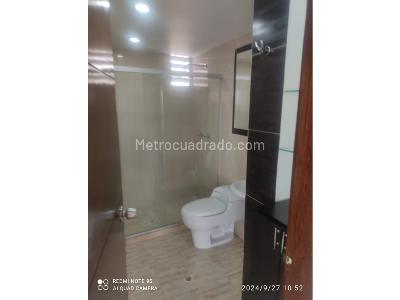 Apartamento de 3 alcobas en venta en La Castellana, Medellín, 140 m² · foto 8 de 10