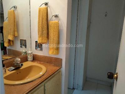 Apartamento de 3 alcobas en venta en El Poblado, Medellín, 196 m² · foto 16 de 20