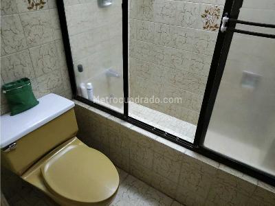 Apartamento de 3 alcobas en venta en El Poblado, Medellín, 196 m² · foto 18 de 20