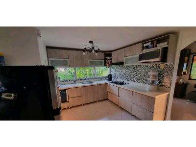 Casa de 4 alcobas en venta en Rionegro, Rionegro, 225 m² · foto 13 de 20