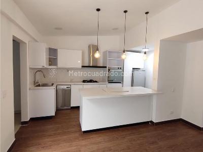 Casa de 3 alcobas en venta en La Mota, Medellín, 157 m² · foto 2 de 17