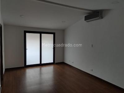 Casa de 3 alcobas en venta en La Mota, Medellín, 157 m² · foto 8 de 17