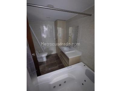 Casa de 3 alcobas en venta en La Mota, Medellín, 157 m² · foto 12 de 17