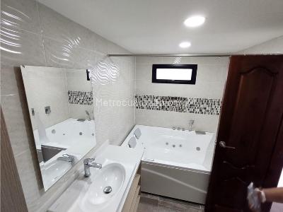 Casa de 3 alcobas en venta en La Mota, Medellín, 157 m² · foto 14 de 17