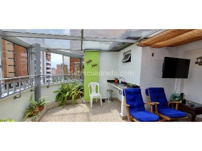 Apartamento de 3 alcobas en venta en Laureles, Medellín, 167 m² · foto 8 de 19