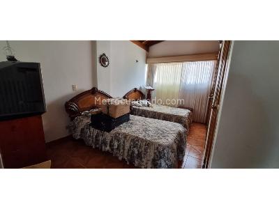Apartamento de 3 alcobas en venta en Laureles, Medellín, 167 m² · foto 17 de 19