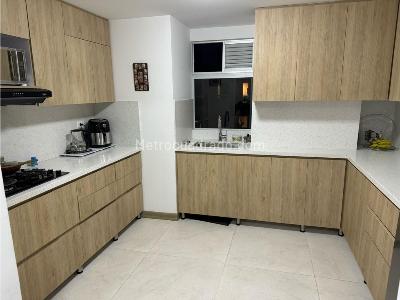 Apartamento en venta en Zuñiga, Envigado · foto 2 de 8