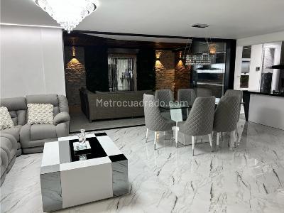 Casa de 4 alcobas en venta en El Poblado, Medellín, 340 m² · foto 2 de 20