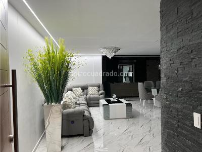 Casa de 4 alcobas en venta en El Poblado, Medellín, 340 m² · foto 3 de 20
