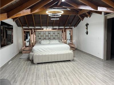 Casa de 4 alcobas en venta en El Poblado, Medellín, 340 m² · foto 9 de 20