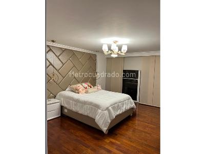 Casa de 4 alcobas en venta en El Poblado, Medellín, 340 m² · foto 14 de 20