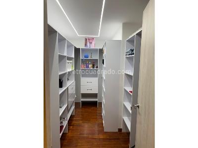 Casa de 4 alcobas en venta en El Poblado, Medellín, 340 m² · foto 15 de 20