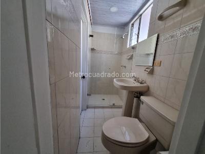 Apartamento en venta en La Floresta, Medellín · foto 17 de 20
