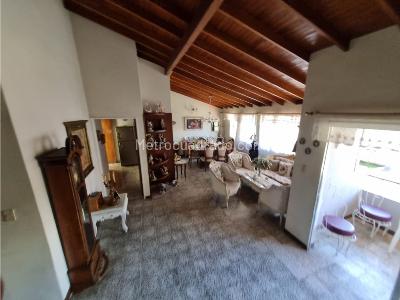 Casa de 4 alcobas en venta en America Niza, Medellín, 174 m² · foto 3 de 20