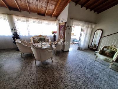 Casa de 4 alcobas en venta en America Niza, Medellín, 174 m² · foto 8 de 20