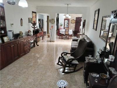 Casa de 4 alcobas en venta en Belen Rosales En La Comuna 16 De Medellin, Medellín, 104 m² · foto 8 de 17