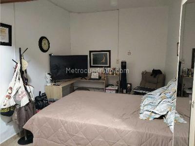 Casa de 4 alcobas en venta en Belen Rosales En La Comuna 16 De Medellin, Medellín, 104 m² · foto 9 de 17