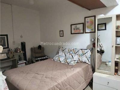 Casa de 4 alcobas en venta en Belen Rosales En La Comuna 16 De Medellin, Medellín, 104 m² · foto 11 de 17