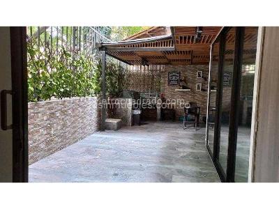 Apartamento de 3 alcobas en venta en Laureles, Medellín, 195 m² · foto 1 de 10
