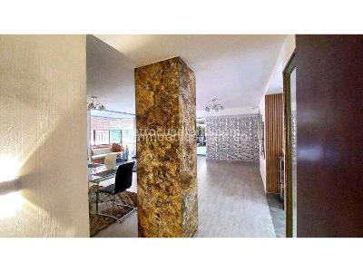 Apartamento de 3 alcobas en venta en Laureles, Medellín, 195 m² · foto 4 de 10