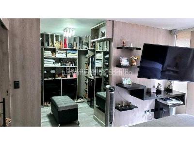 Apartamento de 3 alcobas en venta en Laureles, Medellín, 195 m² · foto 7 de 10