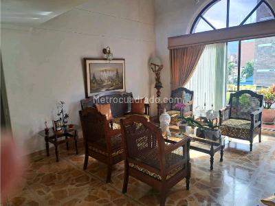 Apartamento de 4 alcobas en venta en Laureles En La Comuna 11 De Medellin, Medellín, 264 m² · foto 5 de 18