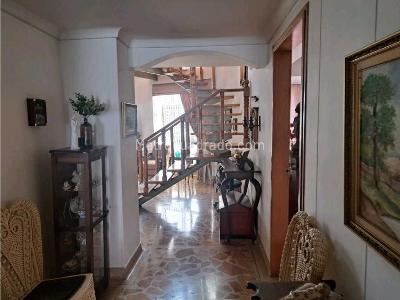 Apartamento de 4 alcobas en venta en Laureles En La Comuna 11 De Medellin, Medellín, 264 m² · foto 6 de 18