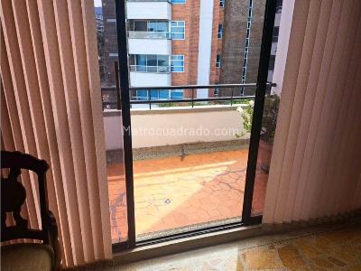 Apartamento de 4 alcobas en venta en Laureles En La Comuna 11 De Medellin, Medellín, 264 m² · foto 12 de 18