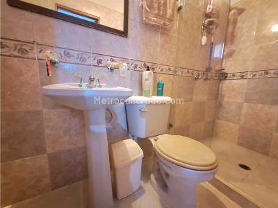 Casa de 3 alcobas en venta en Belen San Bernado, Medellín, 150 m² · foto 9 de 13