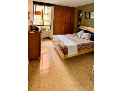 Apartamento de 4 alcobas en venta en El Poblado, Medellín, 189 m² · foto 14 de 15