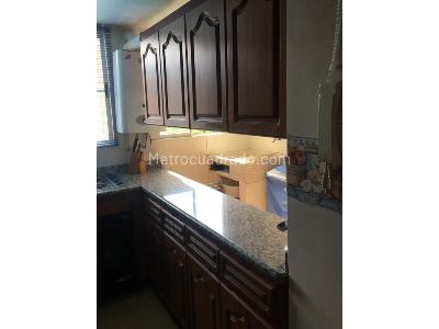 Apartamento de 3 alcobas en venta en 2do Parque Laureles, Medellín, 92 m² · foto 2 de 12