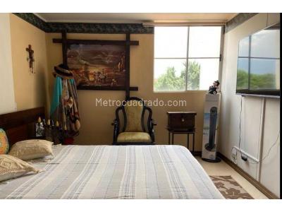 Apartamento de 3 alcobas en venta en 2do Parque Laureles, Medellín, 92 m² · foto 4 de 12