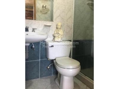 Apartamento de 3 alcobas en venta en 2do Parque Laureles, Medellín, 92 m² · foto 7 de 12
