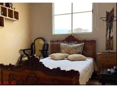 Apartamento de 3 alcobas en venta en 2do Parque Laureles, Medellín, 92 m² · foto 9 de 12