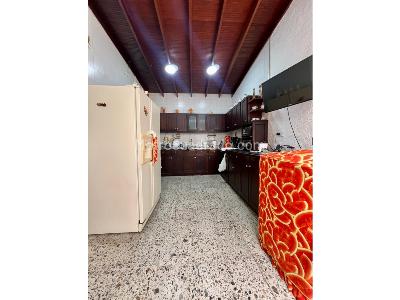 Casa de 3 alcobas en venta en Simon Bolivar, Medellín, 200 m² · foto 2 de 19
