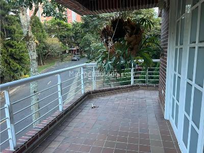 Casa de 4 alcobas en venta en La Doctora, Sabaneta, 301 m² · foto 9 de 12
