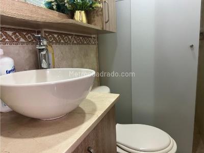 Apartamento de 3 alcobas en venta en San Javier, Medellín, 52 m² · foto 9 de 10