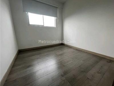 Apartamento de 3 alcobas en venta en Calasanz Parte Alta, Medellín, 78 m² · foto 8 de 16
