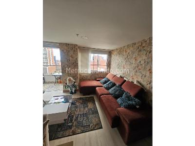 Apartamento de 2 alcobas en venta en Parque Principal, Sabaneta, 66 m² · foto 2 de 14