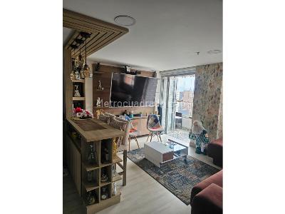 Apartamento de 2 alcobas en venta en Parque Principal, Sabaneta, 66 m² · foto 3 de 14