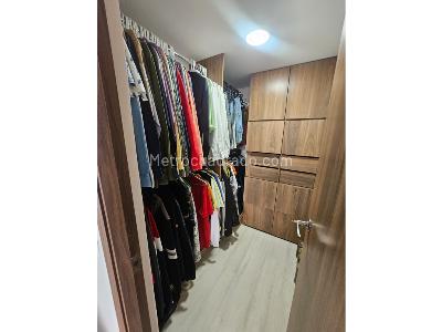 Apartamento de 2 alcobas en venta en Parque Principal, Sabaneta, 66 m² · foto 14 de 14