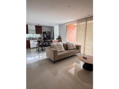 Apartamento en venta en El Poblado, Medellín · foto 9 de 13