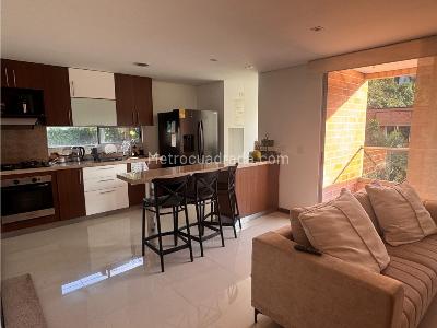 Apartamento en venta en El Poblado, Medellín · foto 10 de 13
