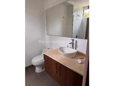 Apartamento en venta en El Poblado, Medellín · foto 12 de 13