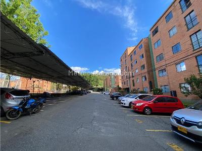 Apartamento en venta en Almeria, Medellín · foto 9 de 14