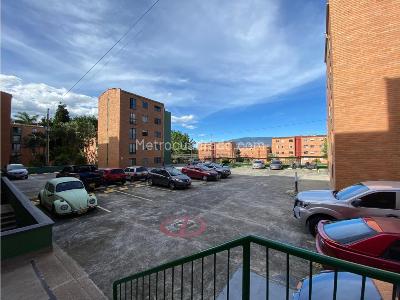 Apartamento en venta en Almeria, Medellín · foto 10 de 14