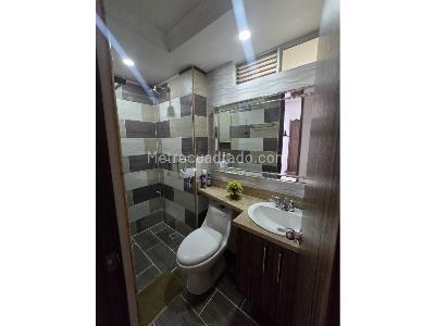 Apartamento de 3 alcobas en venta en Loma Linda, Sabaneta, 89 m² · foto 8 de 15
