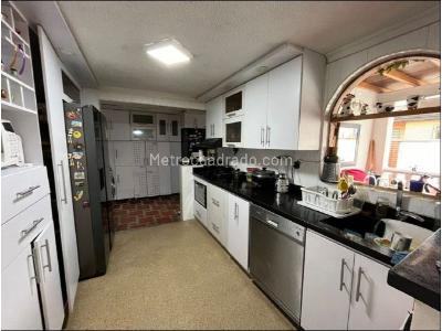 Casa de 5 alcobas en venta en El Dorado, Envigado, 250 m² · foto 4 de 17