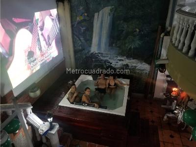 Casa de 5 alcobas en venta en El Dorado, Envigado, 250 m² · foto 9 de 17